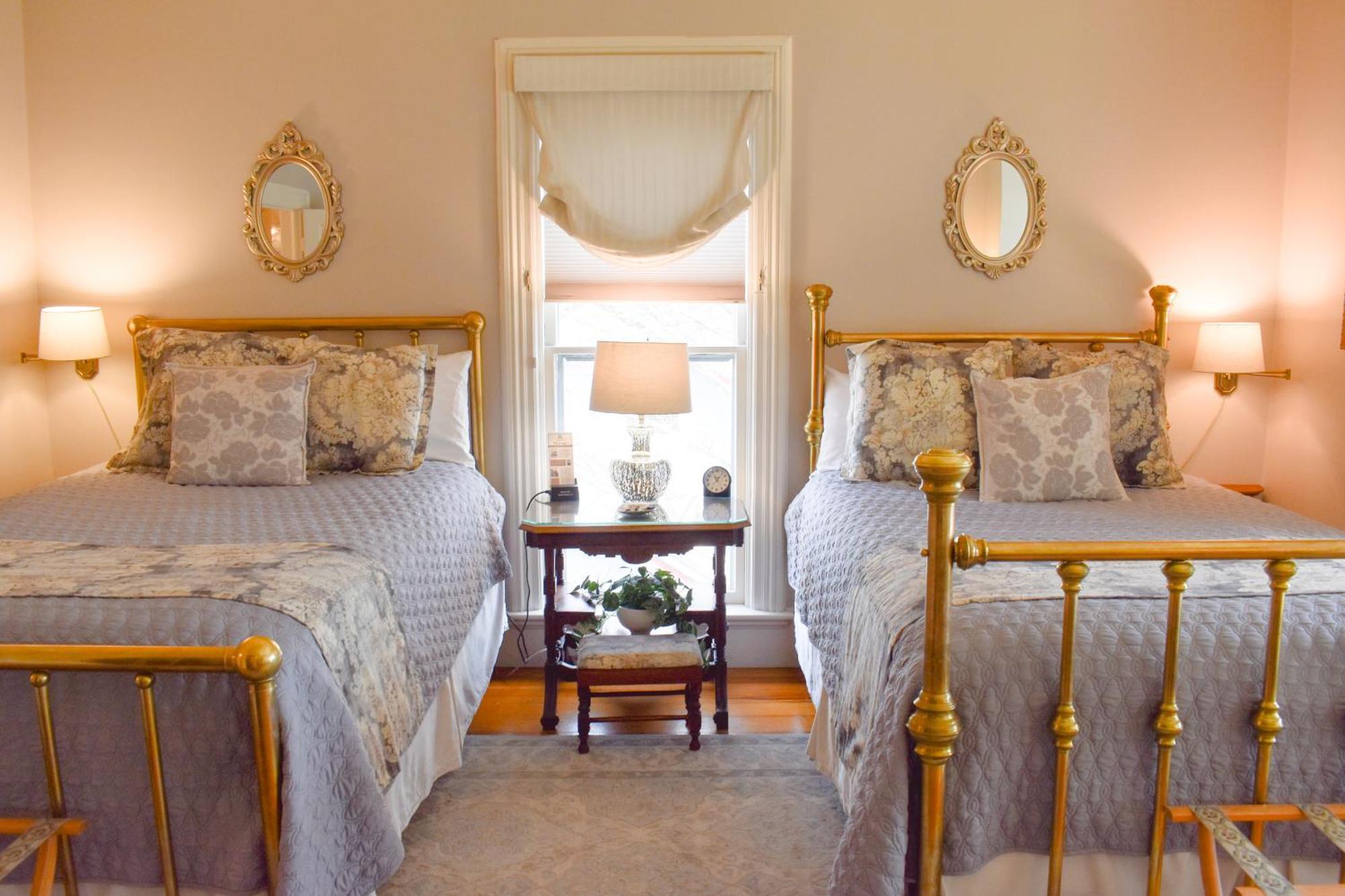 Mccall House Boutique Hotel Ashland Esterno foto