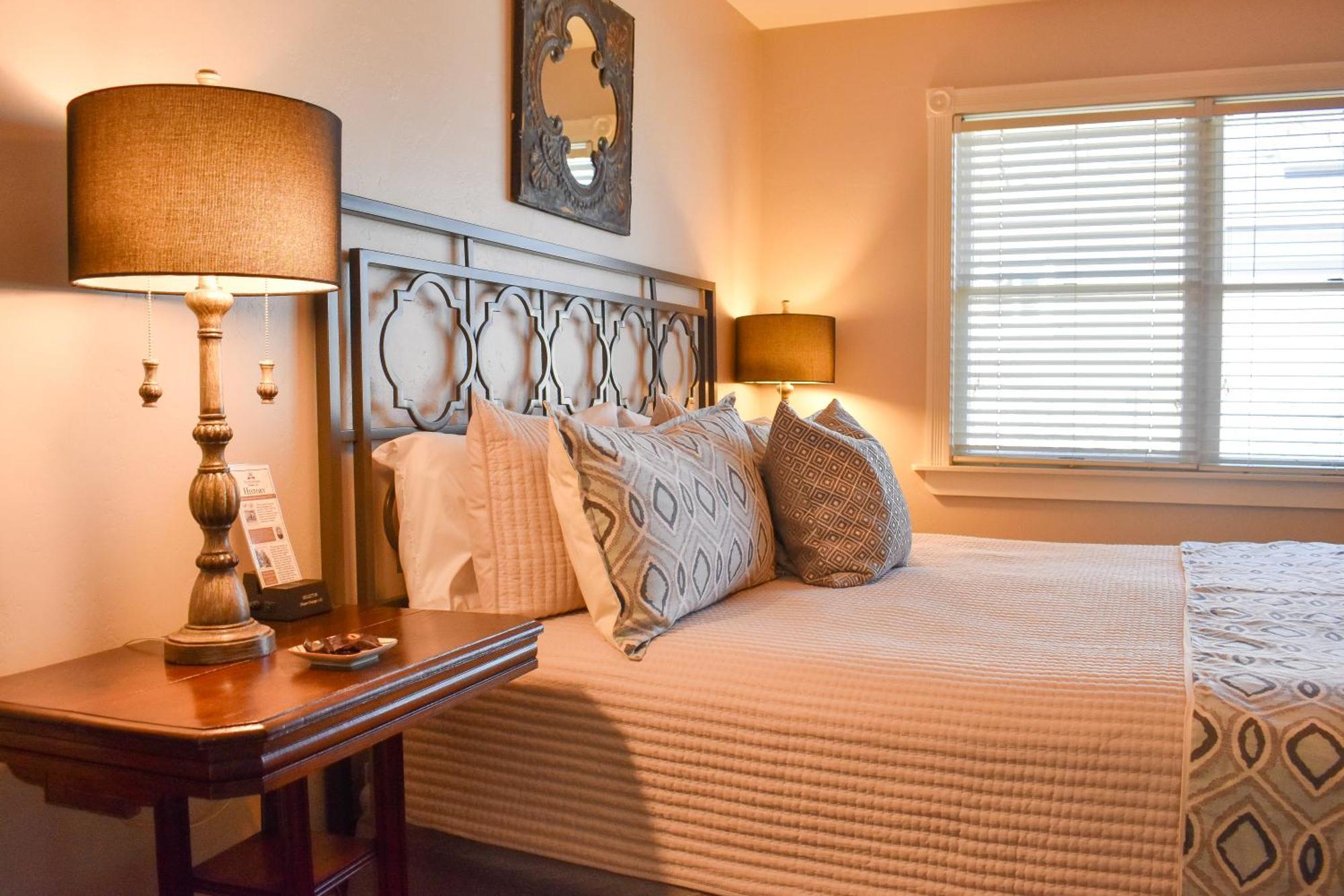 Mccall House Boutique Hotel Ashland Esterno foto