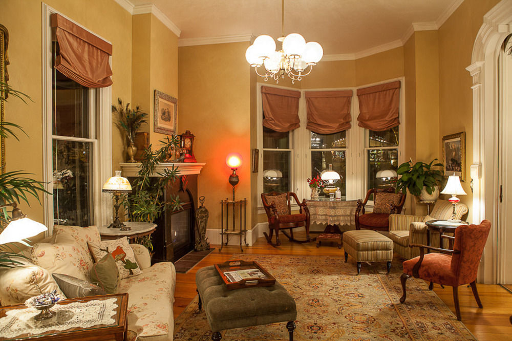 Mccall House Boutique Hotel Ashland Esterno foto