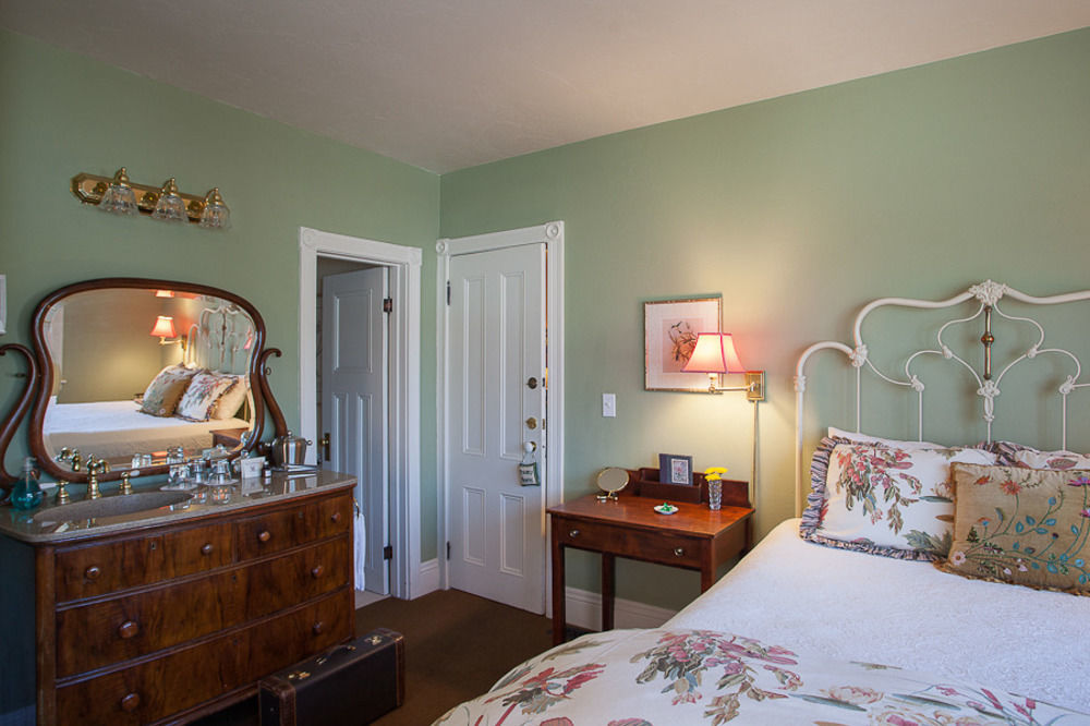 Mccall House Boutique Hotel Ashland Esterno foto